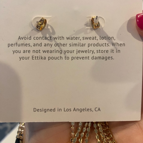 Long rhinestone earrings - Picture 4 of 4